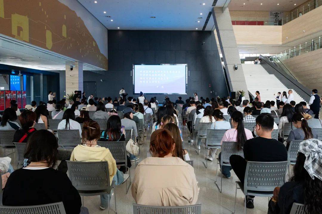 第十四屆全國美術作品展覽部分進京作品巡展至河南